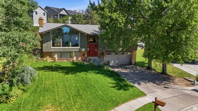8555 S Gambling Way, Sandy, UT 84094 - #2