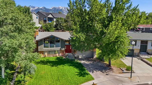 8555 S Gambling Way, Sandy, UT 84094 - #3
