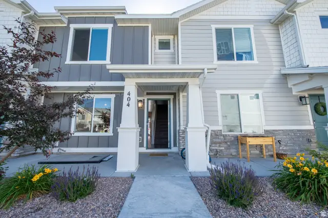 404 N Regatta Ln, Saratoga Springs, UT 84045 - #1