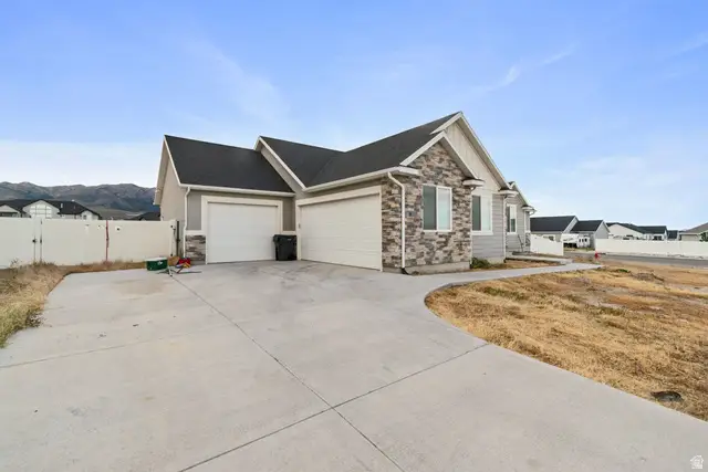 8 S Cherry Wood Ln, Grantsville, UT 84029 - #1