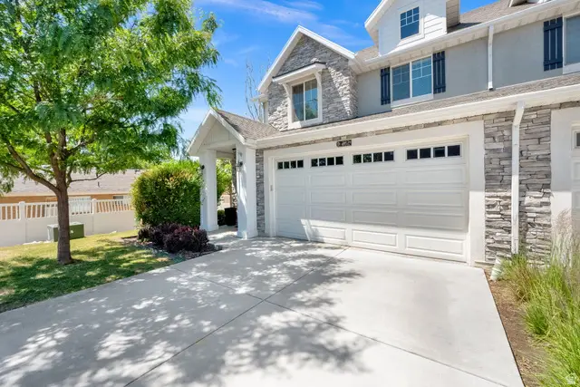 332 W Pages Ln, Bountiful, UT 84010 - #1