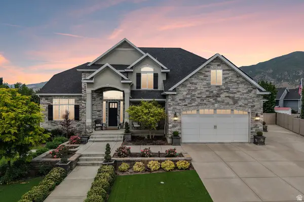 1374 W Chestnut Ct, Farmington, UT 84025