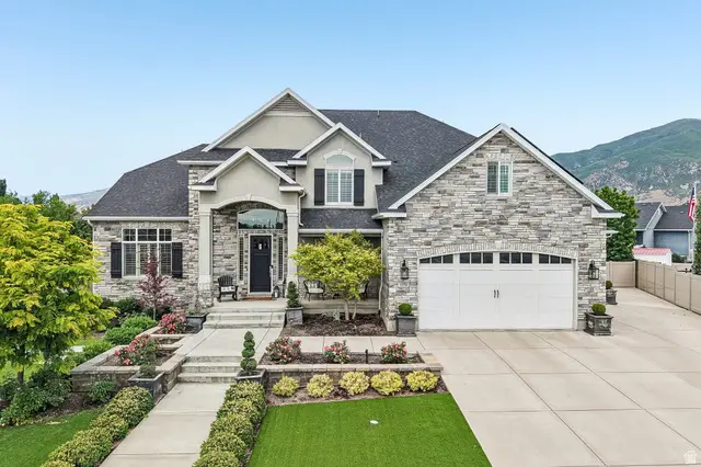 1374 W Chestnut Ct, Farmington, UT 84025 - #2