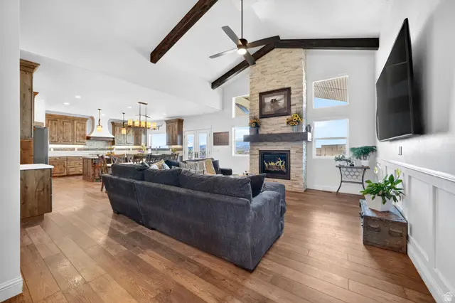 1318 E Abigail Ln, Eagle Mountain, UT 84005 - #3