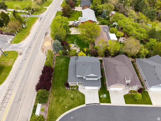 378 N Thurston Ln, Layton, UT 84040 - #2