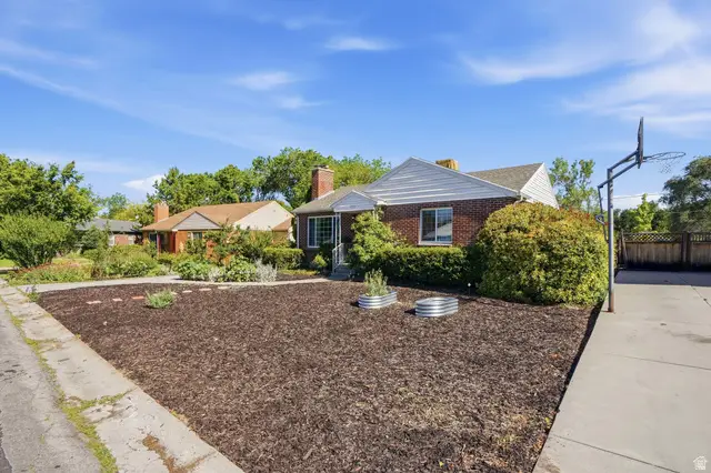 1357 E Brookshire Dr, Salt Lake City, UT 84106 - #3