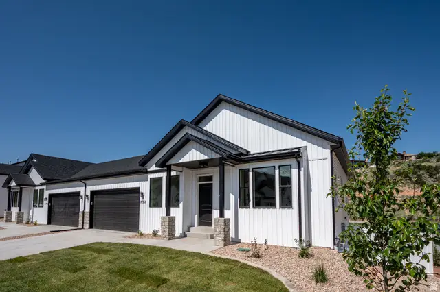 702 S Liberty Cove Dr, Cedar City, UT 84720 - #3
