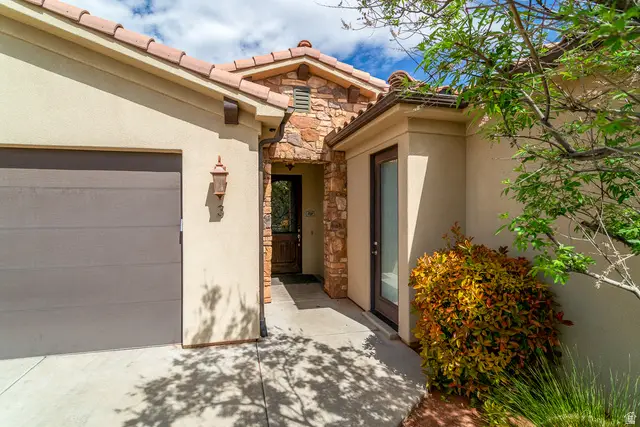 3800 N Paradise Village Dr #3, Santa Clara, UT 84765 - #3