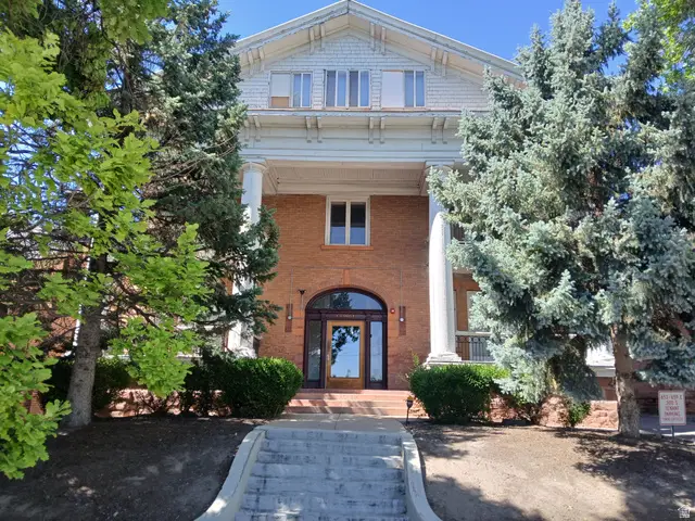 653 E 300 S, Salt Lake City, UT 84102 - #1