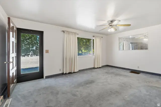 386 S 600 W, Tremonton, UT 84337 - #3