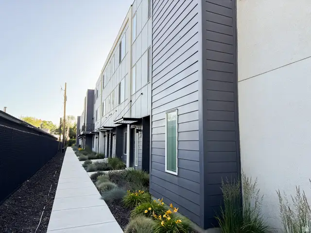 359 N 700 W #3, Salt Lake City, UT 84116 - #2