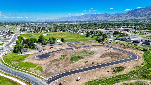 3253 S 1125 W #6, Nibley, UT 84321 - #1