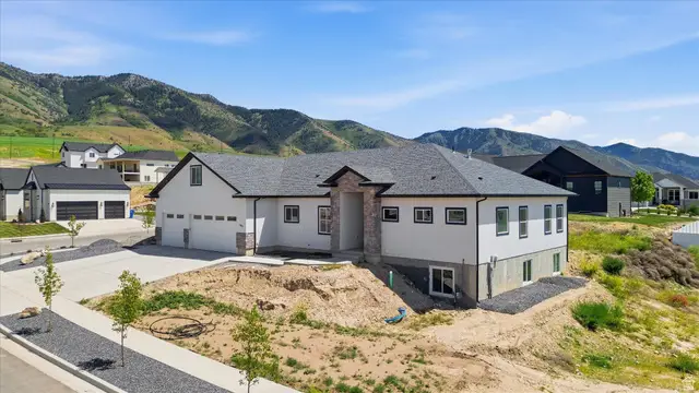 1088 E 200 N, Hyde Park, UT 84318 - #3