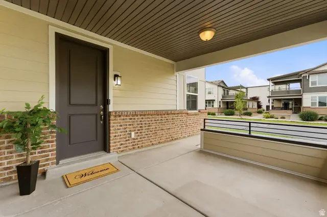 1166 W Henry Ave, Farmington, UT 84025 - #2