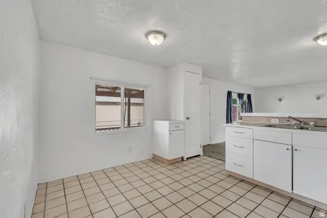 6954 S Flamingo Way, West Jordan, UT 84084 - #3