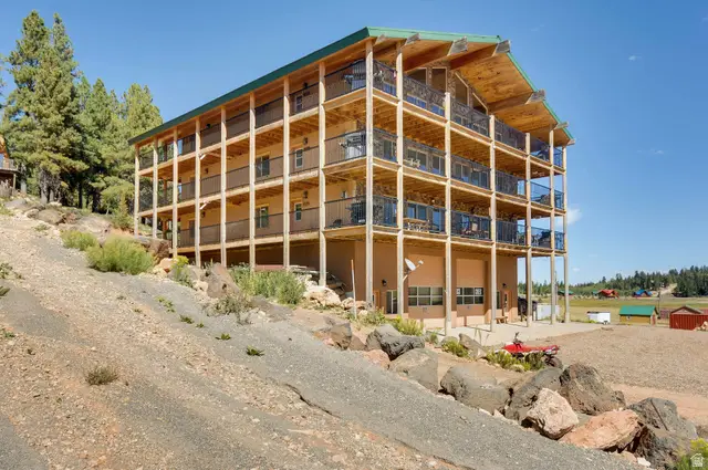 885 E Church Dr, Kanab, UT 84741 - #1