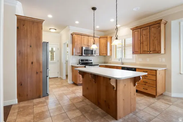 690 E 3230 N, Lehi, UT 84043 - #3