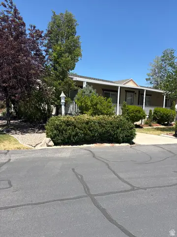 27 Lakeview Dr, Layton, UT 84041 - #3