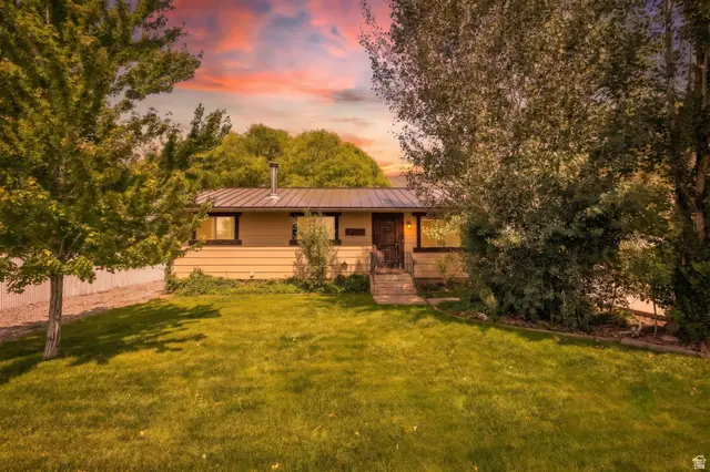 235 S Center St, Santaquin, UT 84655 - #3