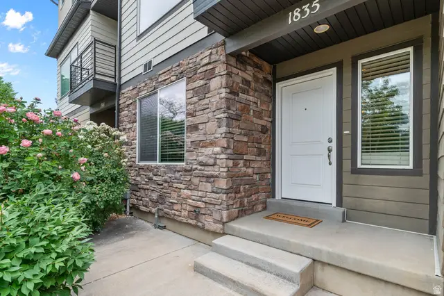 1835 W 20 N, Pleasant Grove, UT 84062 - #3