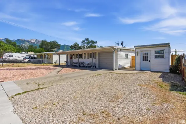 756 E Carnation Dr S, Sandy, UT 84094 - #3