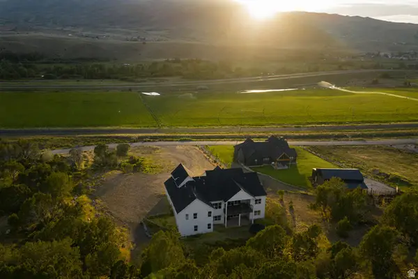 1559 S Dog Ear Dr, Wanship, UT 84017
