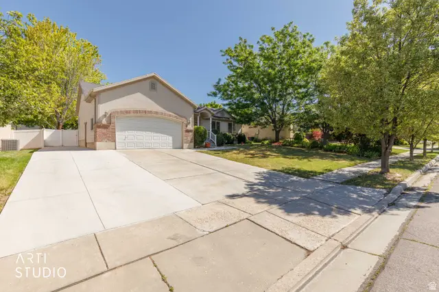 882 W 25 N, Clearfield, UT 84015 - #2