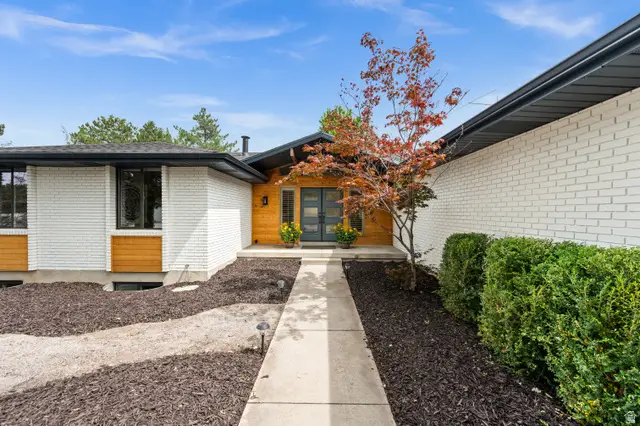 2241 E Somerset Dr S, Cottonwood Heights, UT 84121 - #2