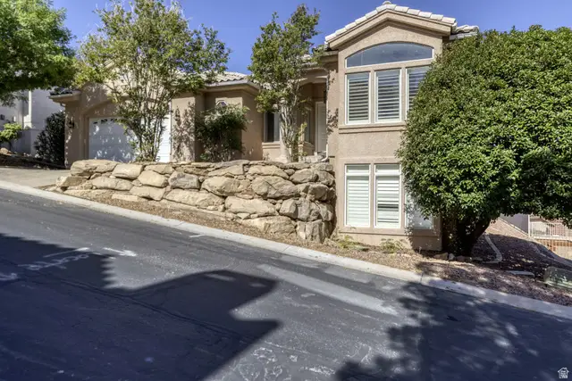 2288 S Augusta Dr, Saint George, UT 84790 - #2