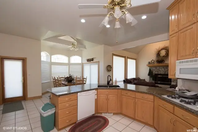 913 N Swiss Farm Ct W, Midway, UT 84049 - #3