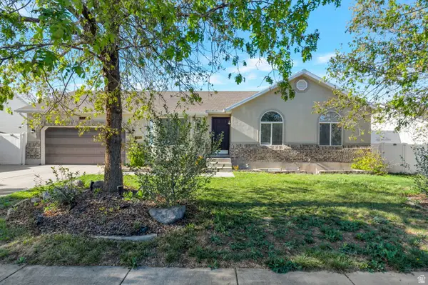 5244 W Shaggy Peak Dr, Riverton, UT 84096