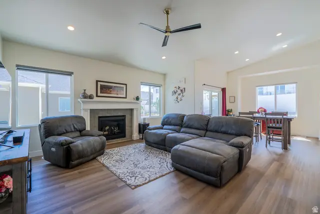 7254 S Sophia Ridge Ct W, West Jordan, UT 84081 - #3