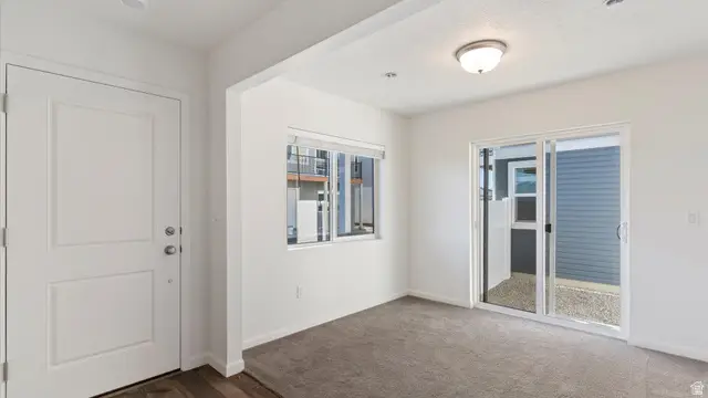 21 N Jordan River Way, Saratoga Springs, UT 84045 - #2