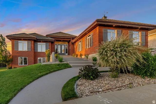 1007 E Eaglewood Dr, North Salt Lake, UT 84054 - #2