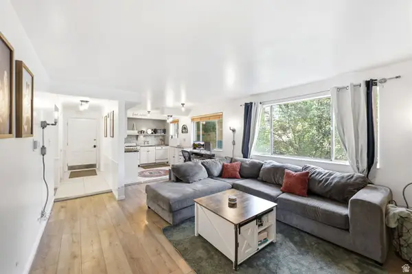 2220 E Murray Holladay Rd S #152, Holladay, UT 84117