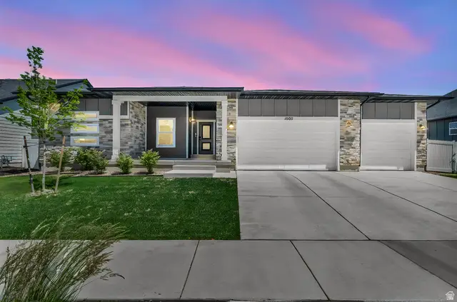 1005 E Antelope Dr, Eagle Mountain, UT 84005 - #2