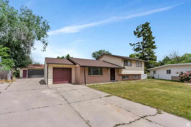 1896 Cliff Pl, Layton, UT 84041 - #3