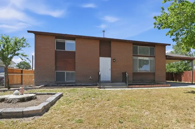 6166 S Cumulus Cir W, Kearns, UT 84118 - #1