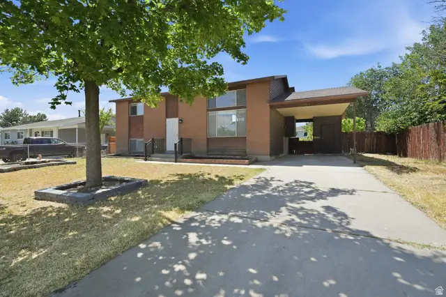 6166 S Cumulus Cir W, Kearns, UT 84118 - #2