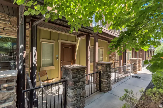 3750 S Prairiewood Dr, Salt Lake City, UT 84115 - #1