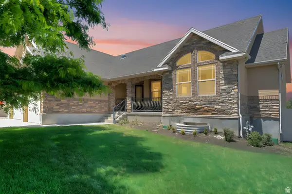1376 W Jordan Hills Dr, South Jordan, UT 84095