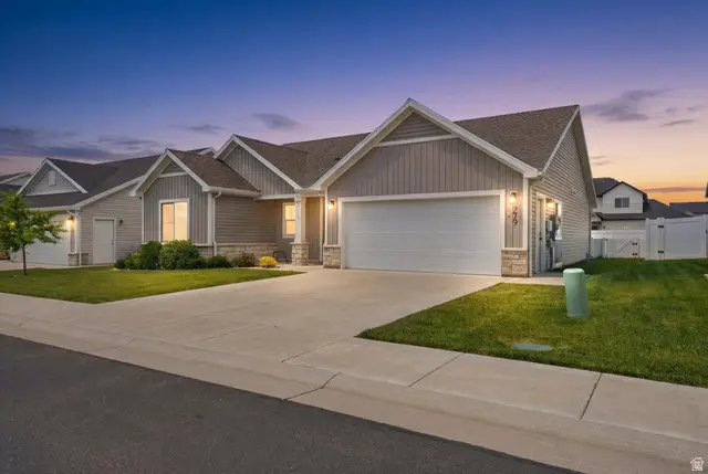 279 W 520 S, Hyde Park, UT 84318 - #2