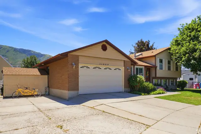 11209 S Christopher Cir E, Sandy, UT 84092 - #3