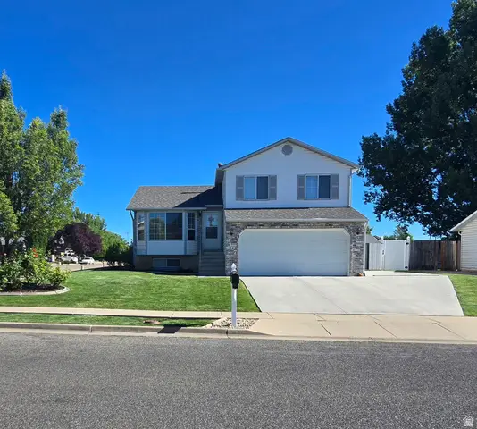 3307 W 4975 S, Roy, UT 84067