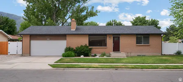 812 Stormy Creek Rd, Sandy, UT 84094