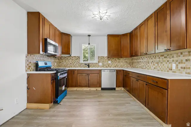 13235 S 2120 W, Riverton, UT 84065 - #2