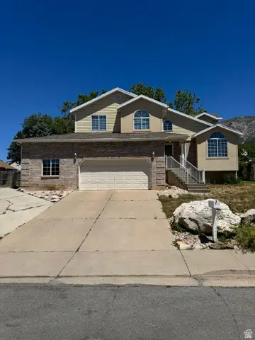 544 E 3100 N, North Ogden, UT 84414 - #1