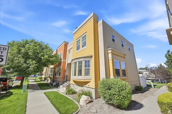 1546 S 850 W, Woods Cross, UT 84087