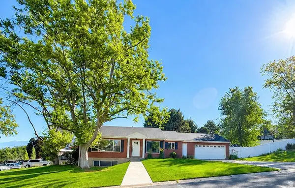 273 E Springhill Dr S #77, North Salt Lake, UT 84054
