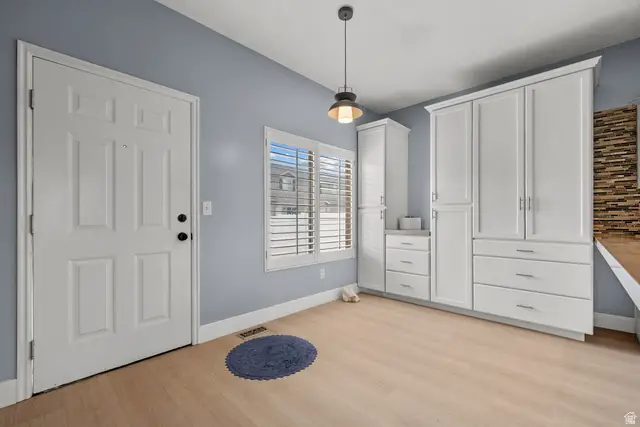 5196 W Dove Creek Ln, West Jordan, UT 84081 - #3